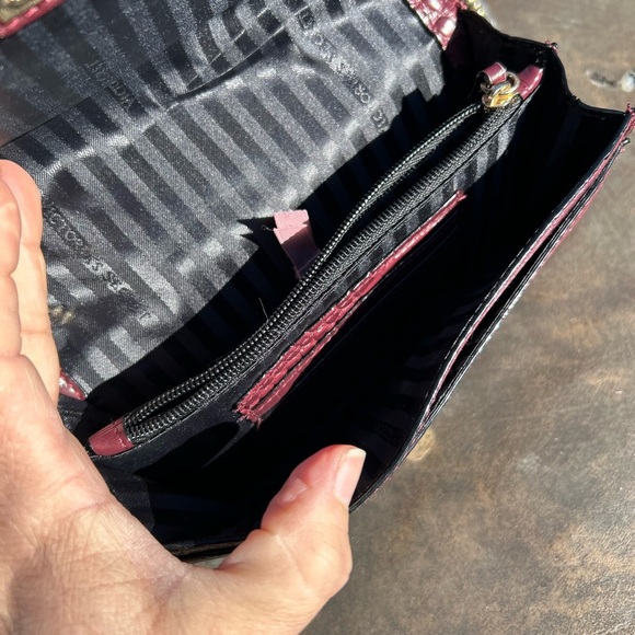 Victoria’s Secret Elegant Burgundy Croc-Embossed Chain Bag - Picture 8 of 10